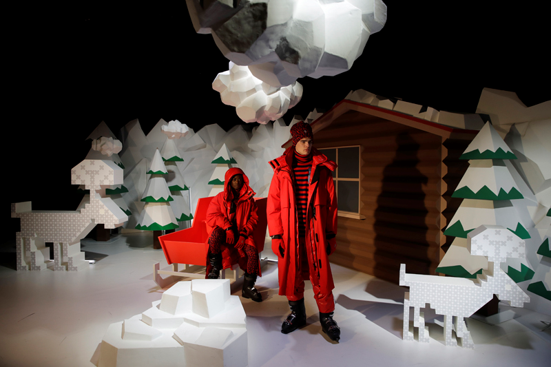 MONCLER MİLANO MODA HAFTASI'NDA