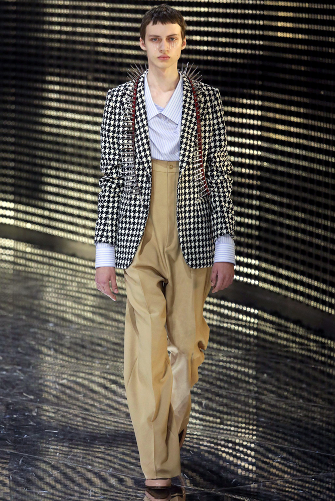 GUCCİ MİLANO MODA HAFTASI DEFİLESİ