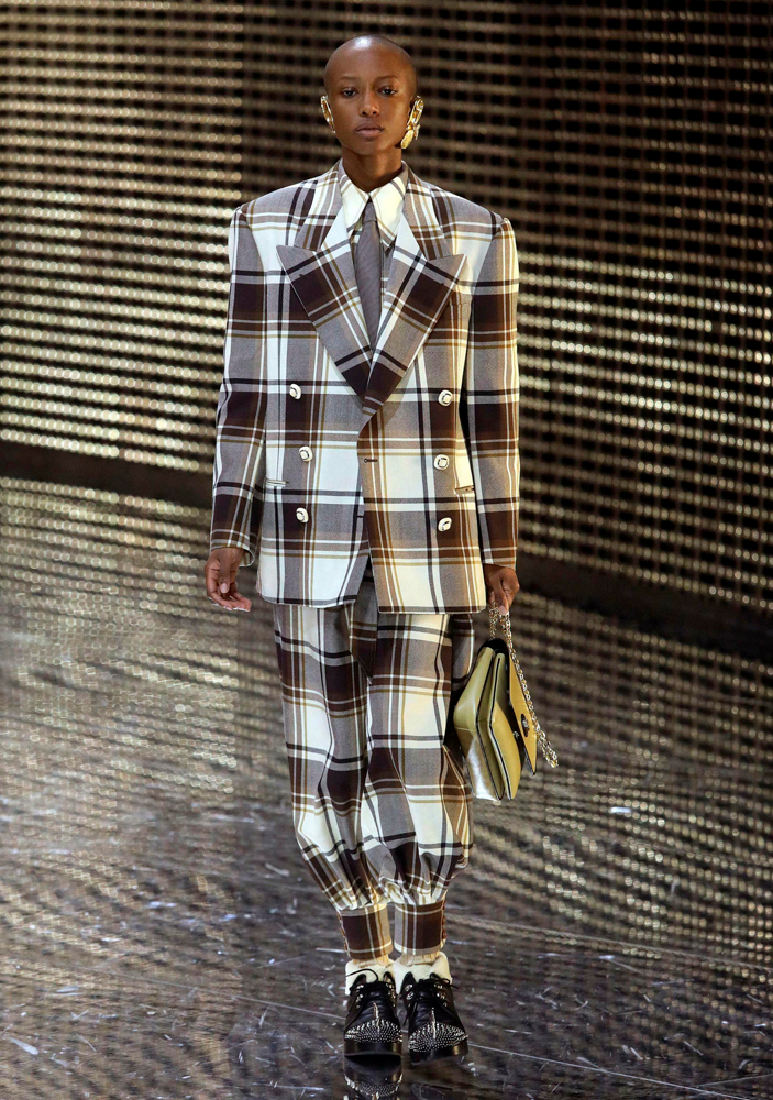 GUCCİ MİLANO MODA HAFTASI DEFİLESİ