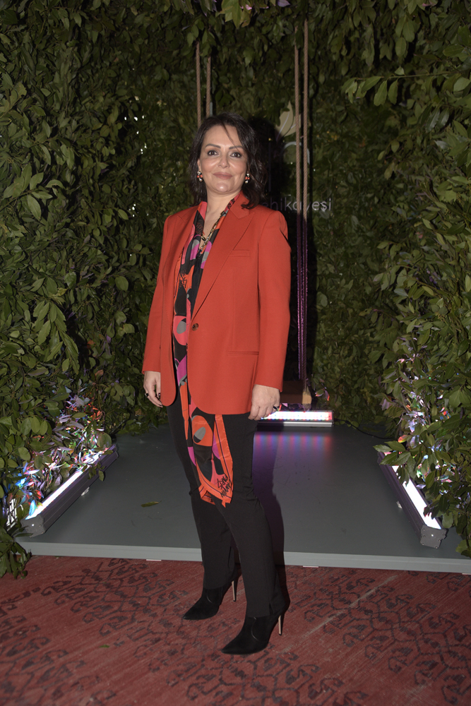 YENİ CİLT BAKIM ÜRÜNÜ TANITILDI