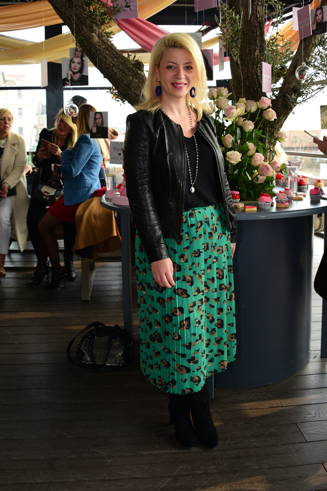 YASEMİN ÖZİLHAN X BOBBI BROWN 