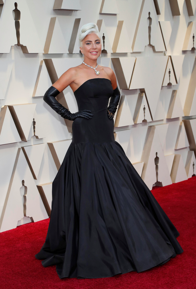 OSCAR ÖDÜLLERİ'NDE KIRMIZI HALI ŞIKLIĞI