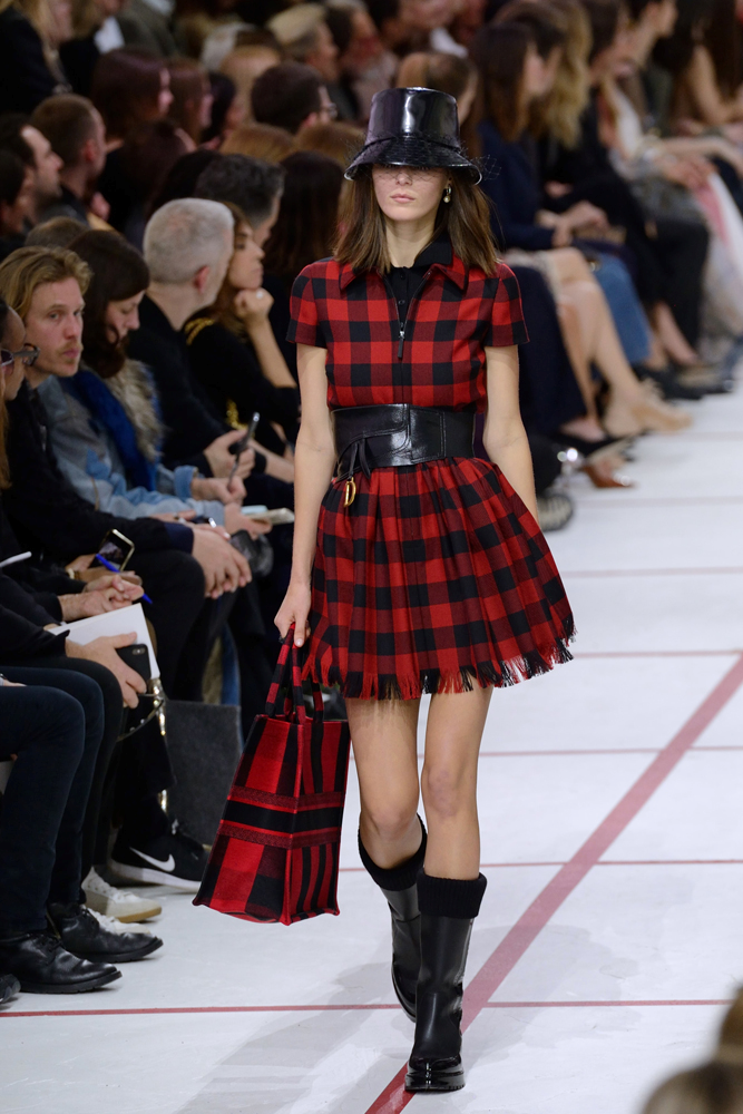 PARIS MODA HAFTASI I DIOR 