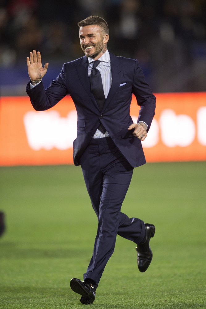 DAVID BECKHAM'IN YENİ HEYKELİ