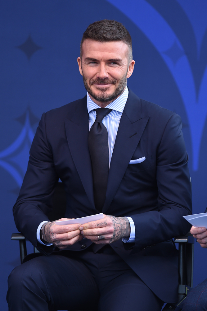 DAVID BECKHAM'IN YENİ HEYKELİ