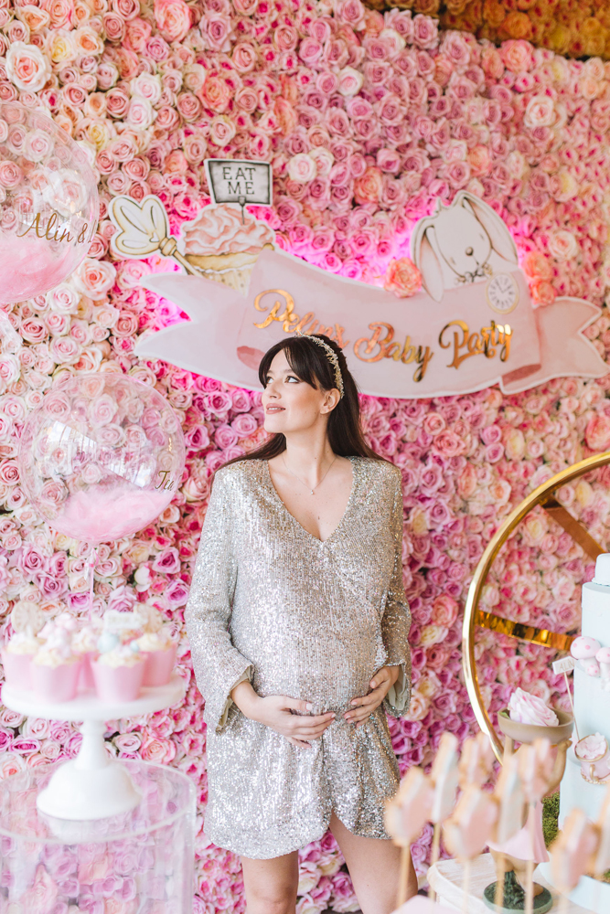 PELİN AKİL BABY SHOWER DÜZENLEDİ