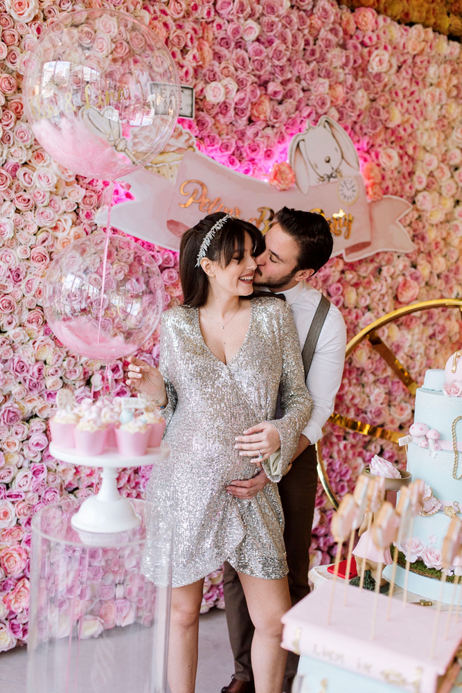 PELİN AKİL BABY SHOWER DÜZENLEDİ