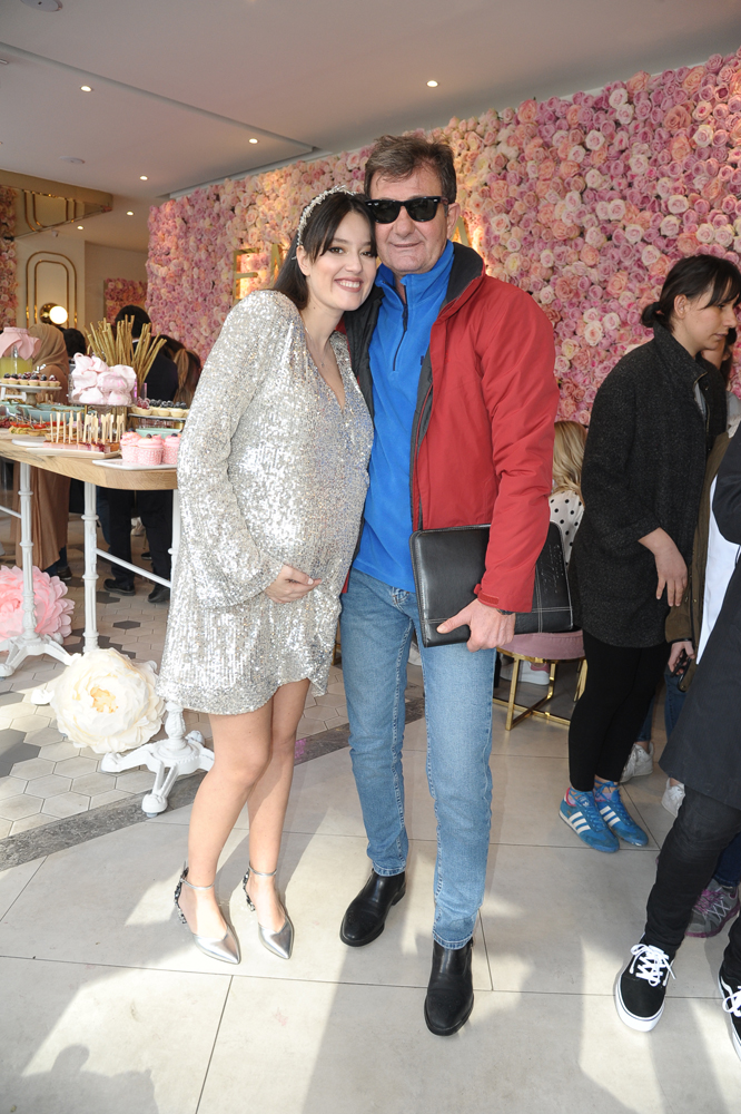 PELİN AKİL BABY SHOWER DÜZENLEDİ