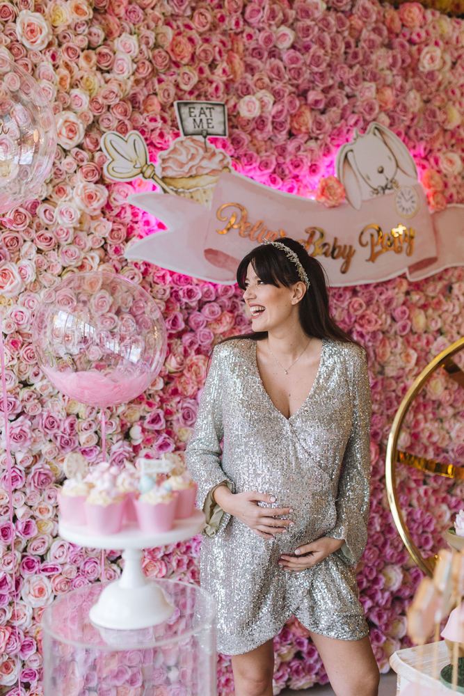 PELİN AKİL BABY SHOWER DÜZENLEDİ