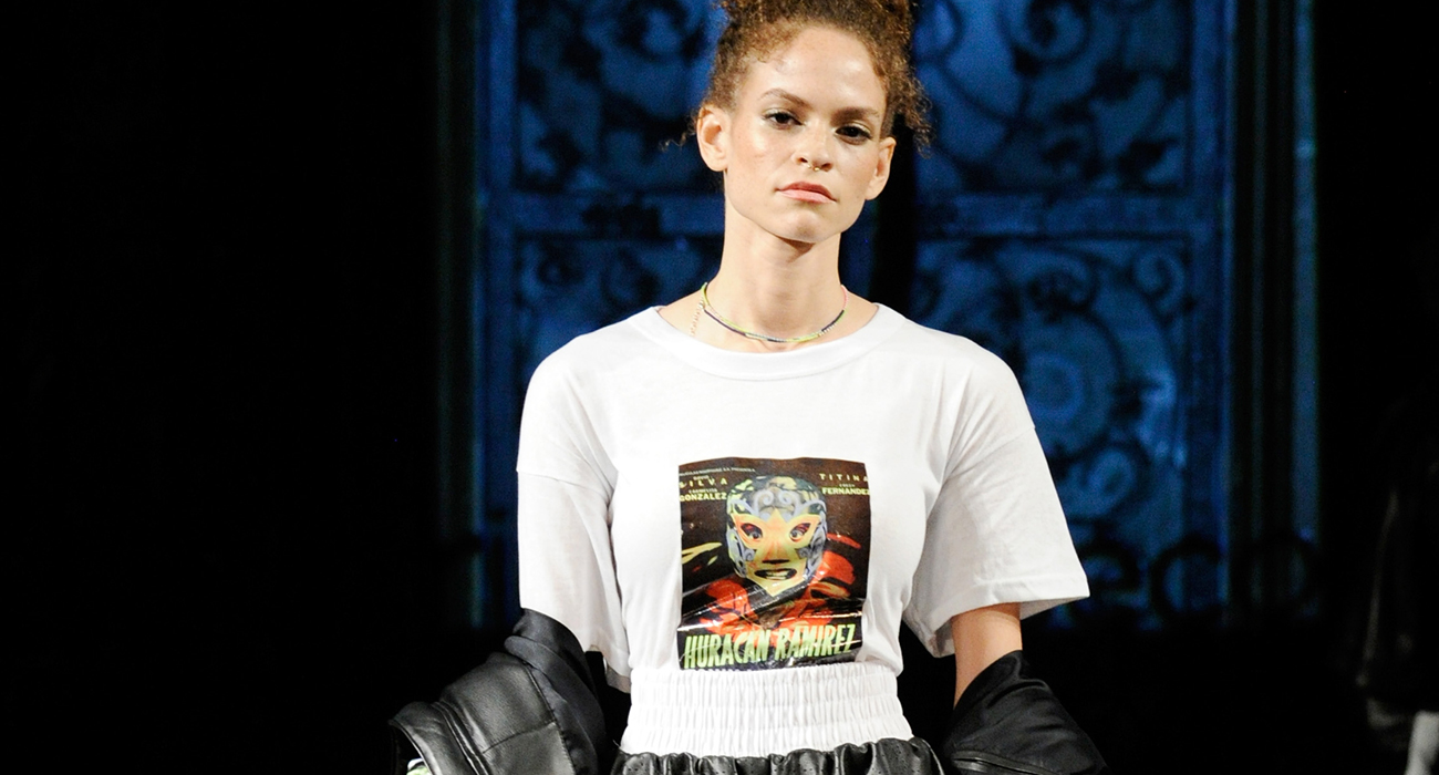 BEYAZ T-SHIRT ZAMANI!