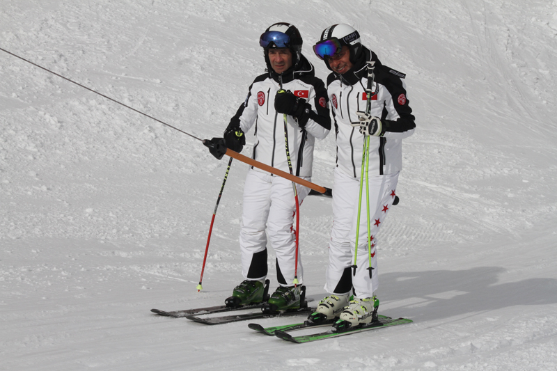 SENKRONİZE KAYAK TAKIMI TÜRKİYE'Yİ TEMSİL EDECEK