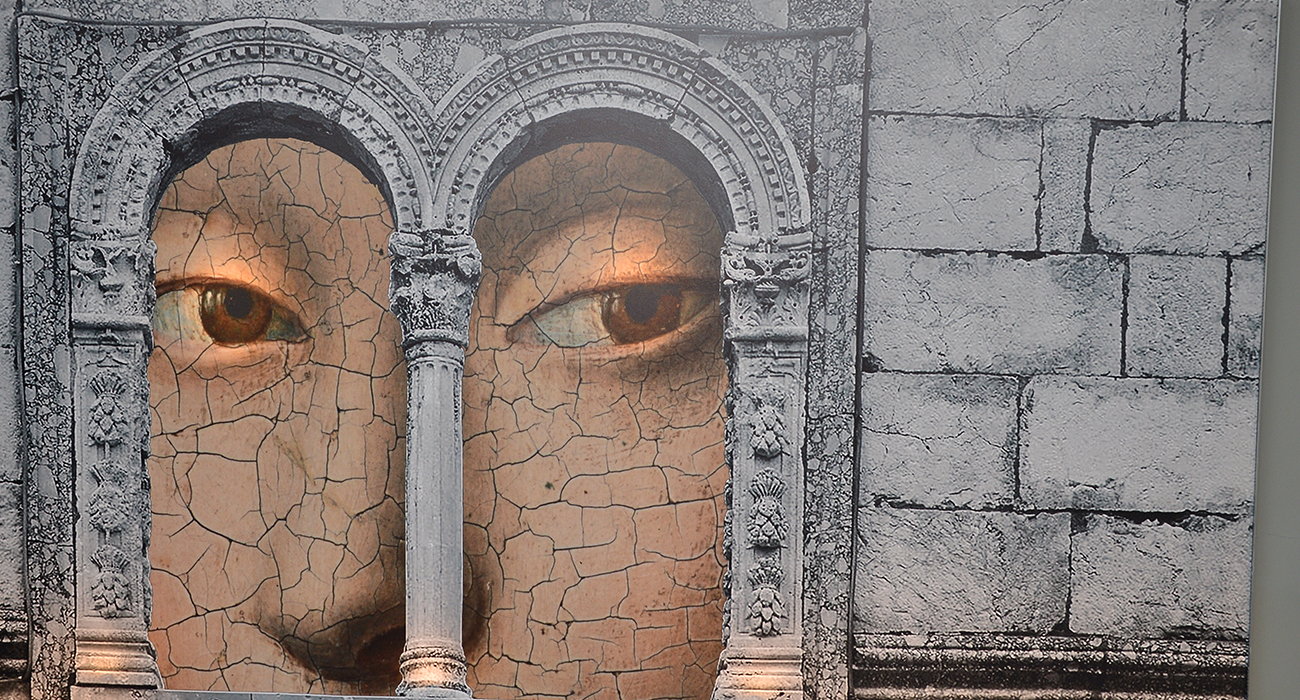 MİNİK KALPLER YARARINA SERGİ