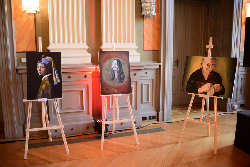 KADINLAR GÜNÜ'NE ÖZEL SERGİ