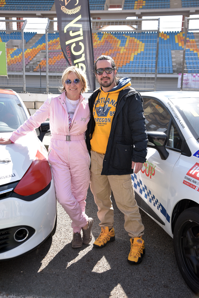  CESUR KADINLAR PEMBEPİST’TE