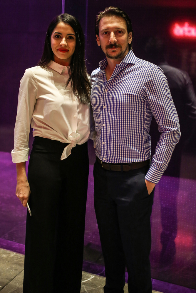 BERGÜZAR KOREL SAHNEDE