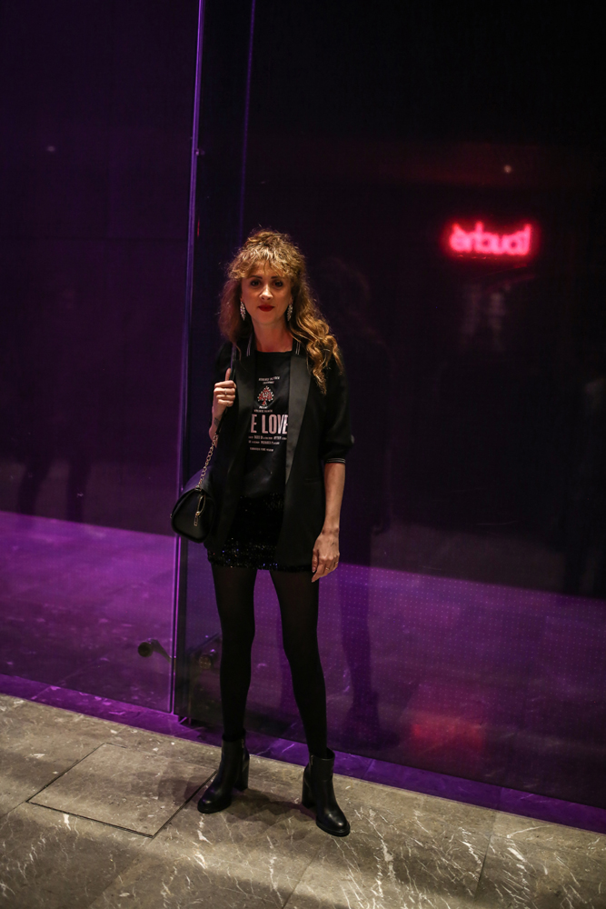 BERGÜZAR KOREL SAHNEDE