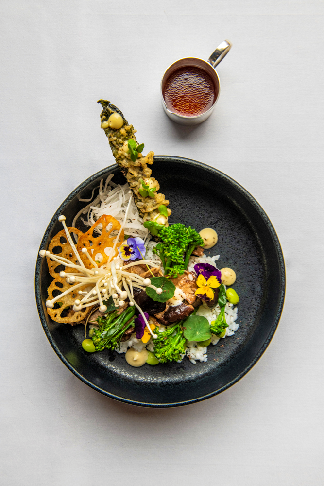 LONDRADA SANAT ESERİ EŞLİĞİNDE YEMEK