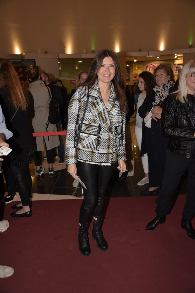 CEM YILMAZ İLK GÖSTERİSİNDE GÖNÜLLERİ FETHETTİ