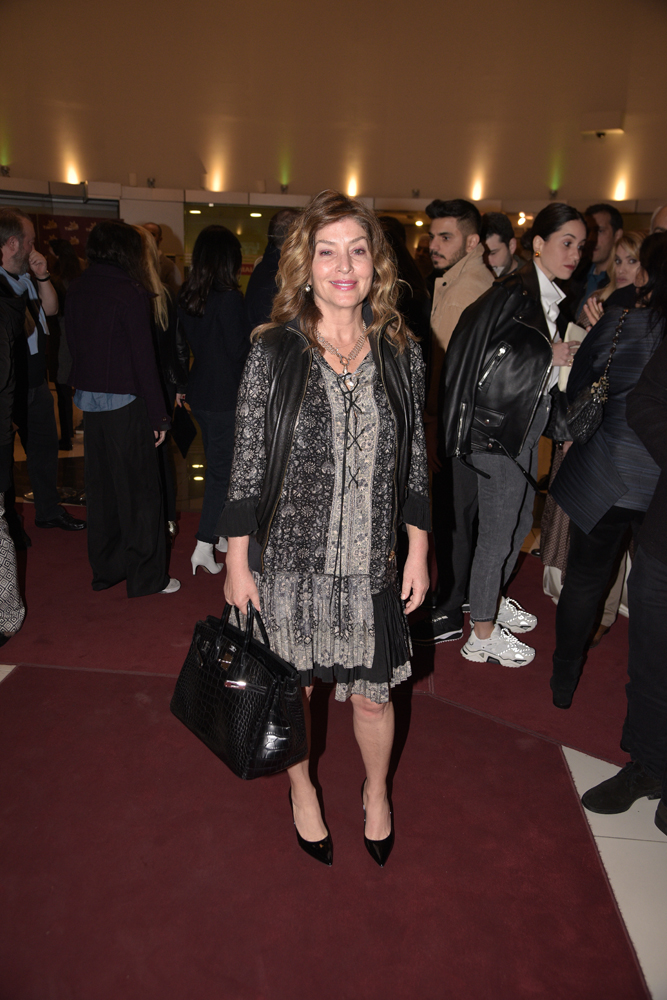 CEM YILMAZ İLK GÖSTERİSİNDE GÖNÜLLERİ FETHETTİ