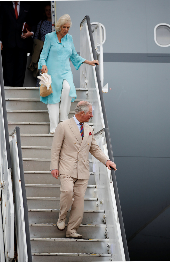 PRENS CHARLES VE DÜŞES CAMILLA'DAN TARİHİ ZİYARET