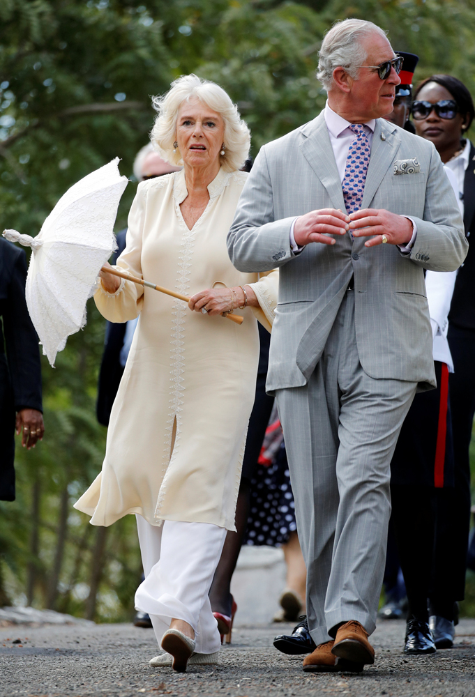 PRENS CHARLES VE DÜŞES CAMILLA'DAN TARİHİ ZİYARET