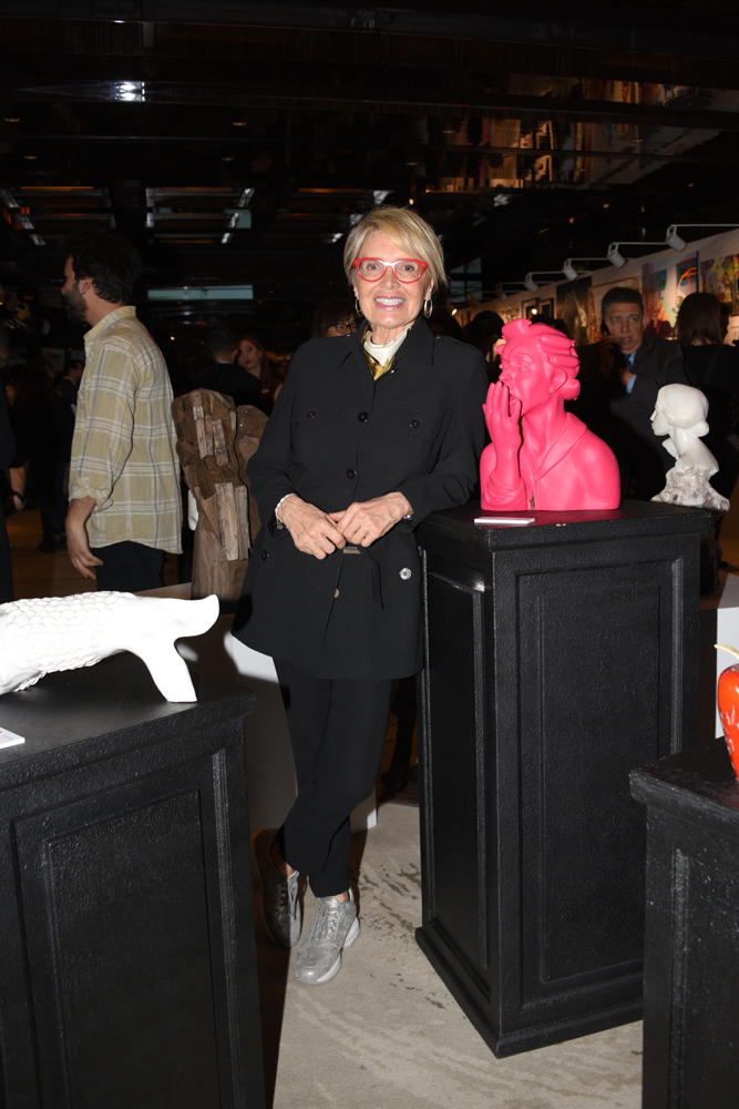 GENÇ SANATÇILARA DESTEK