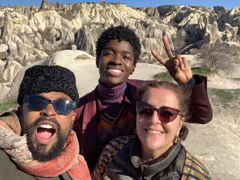 MERT ALAŞ VE BELLA HADID'İN KAPADOKYA MACERASI