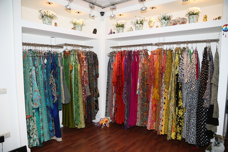 ŞEBNEM ÇAPA'NIN BUTİĞİNDE GELENEKSEL ÇUKURCUMA BULUŞMASI