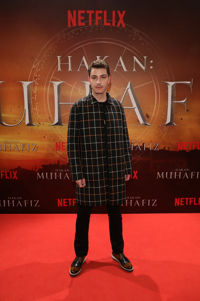 HAKAN: MUHAFIZ'IN İKİNCİ SEZON PRÖMİYERİ YAPILDI