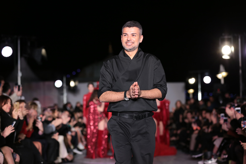 CİHAN NACAR'DAN HAVUZ BAŞINDA KOLEKSİYON TANITIMI