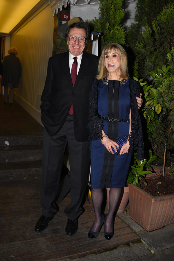 CEMRE BİRAND VE DOSTLARI BİR ARADA