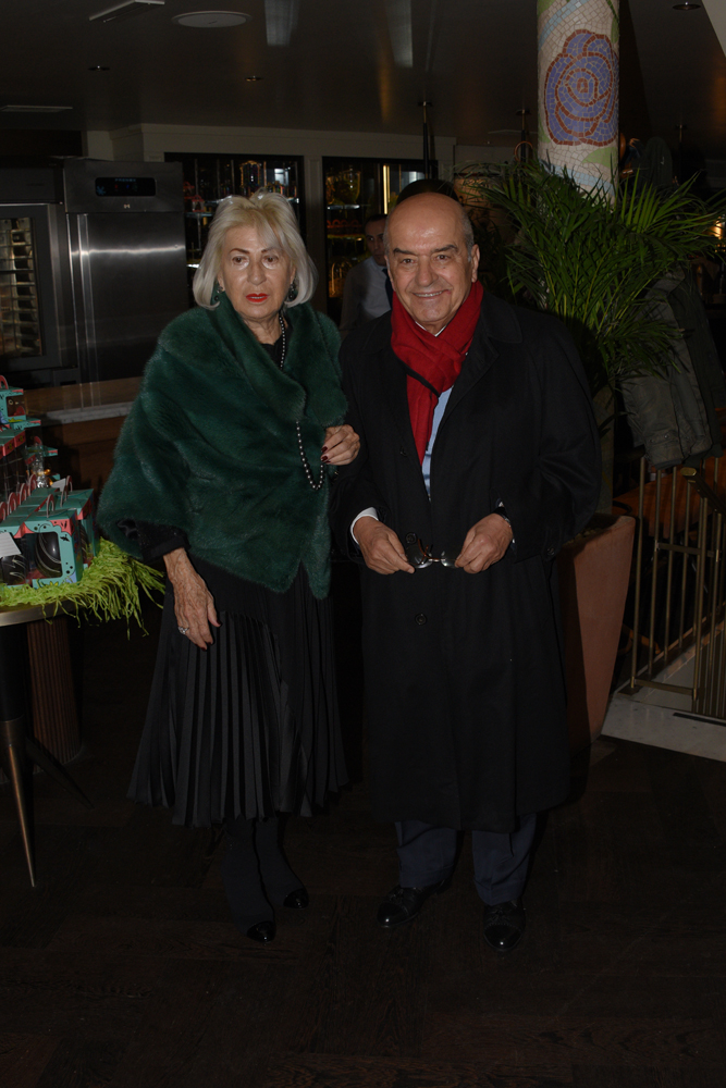 CEMRE BİRAND VE DOSTLARI BİR ARADA