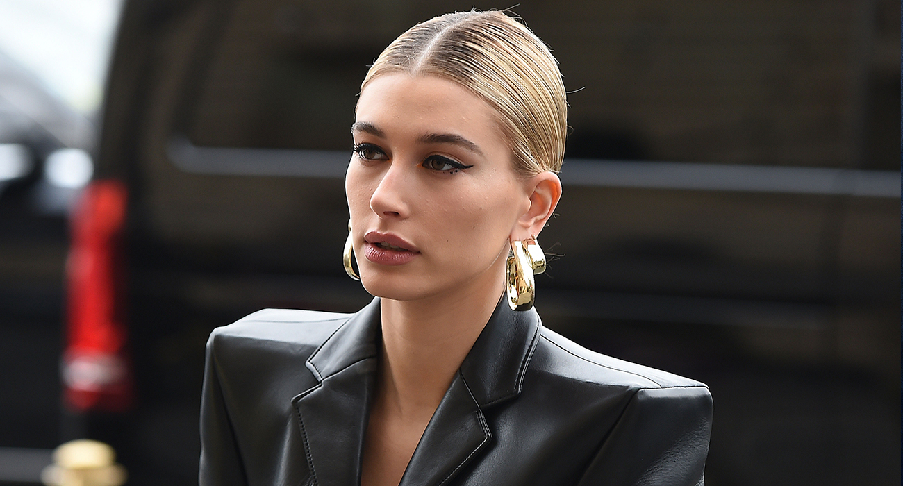 HAILEY BIEBER KOZMETİK MARKASI ÇIKARIYOR