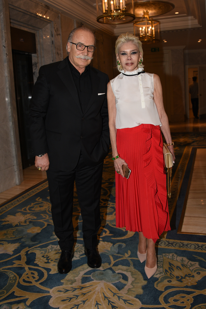 DİLEK HANİFTEN 30. YILA ÖZEL DEFİLE