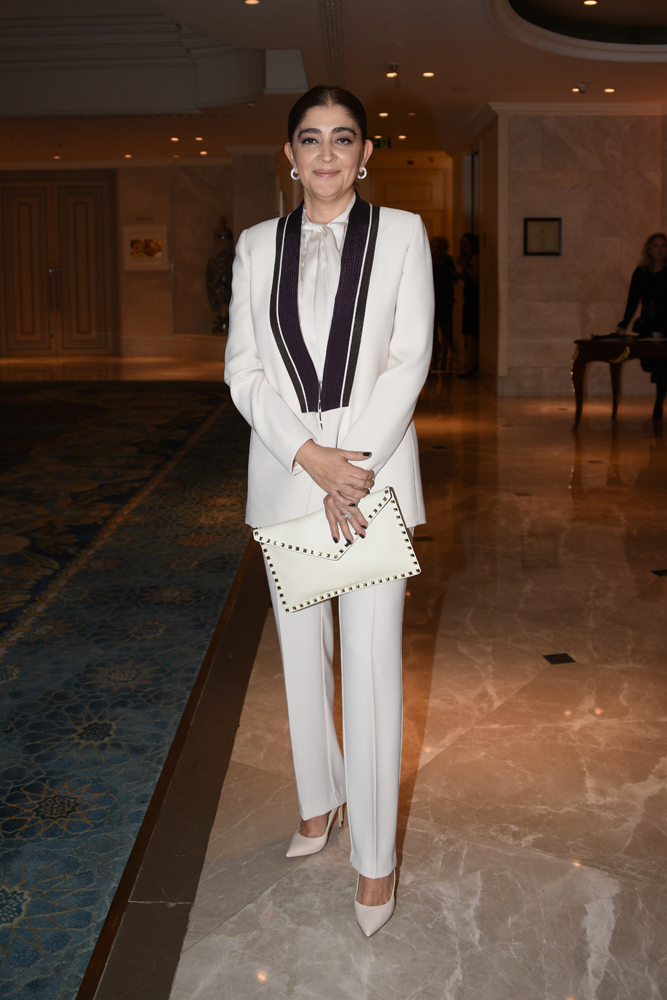 DİLEK HANİFTEN 30. YILA ÖZEL DEFİLE