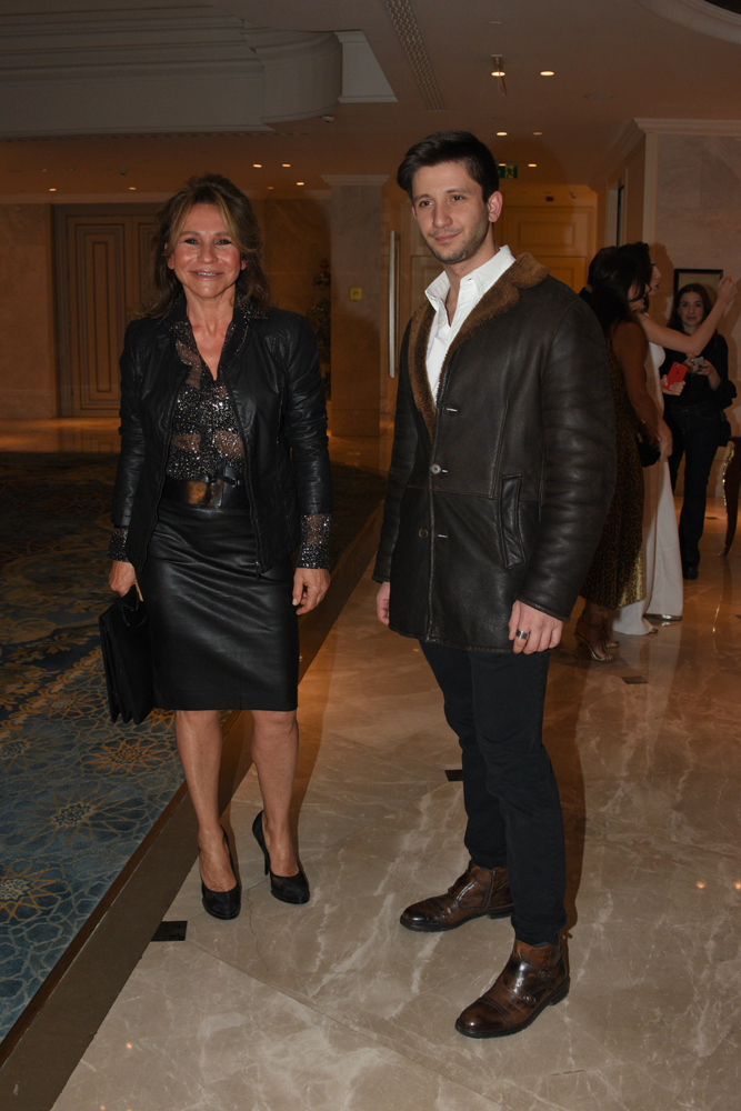 DİLEK HANİFTEN 30. YILA ÖZEL DEFİLE