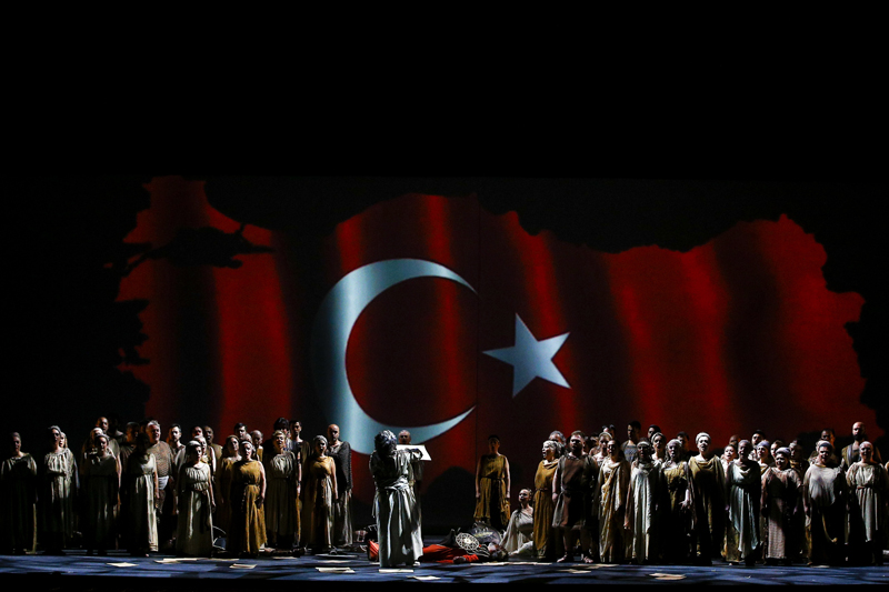 SANAT TARİHİNDE BİR İLK