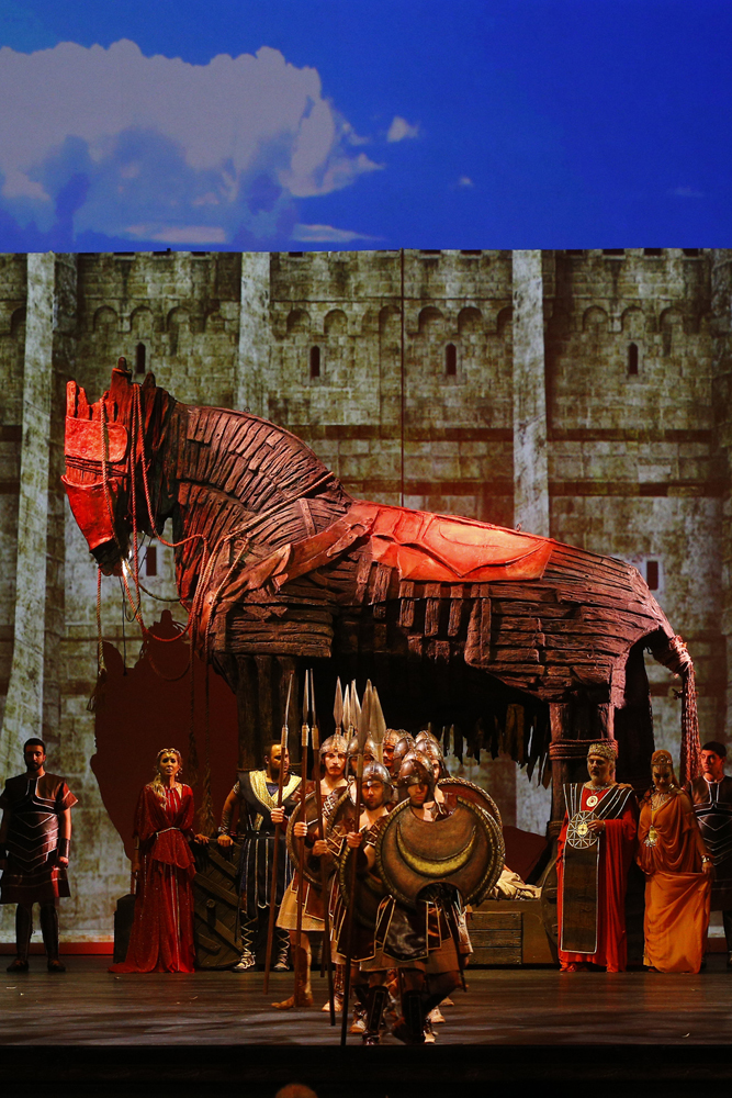 SANAT TARİHİNDE BİR İLK