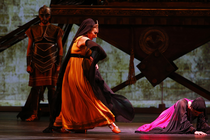 SANAT TARİHİNDE BİR İLK