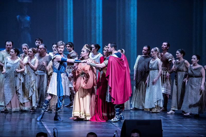 SANAT TARİHİNDE BİR İLK