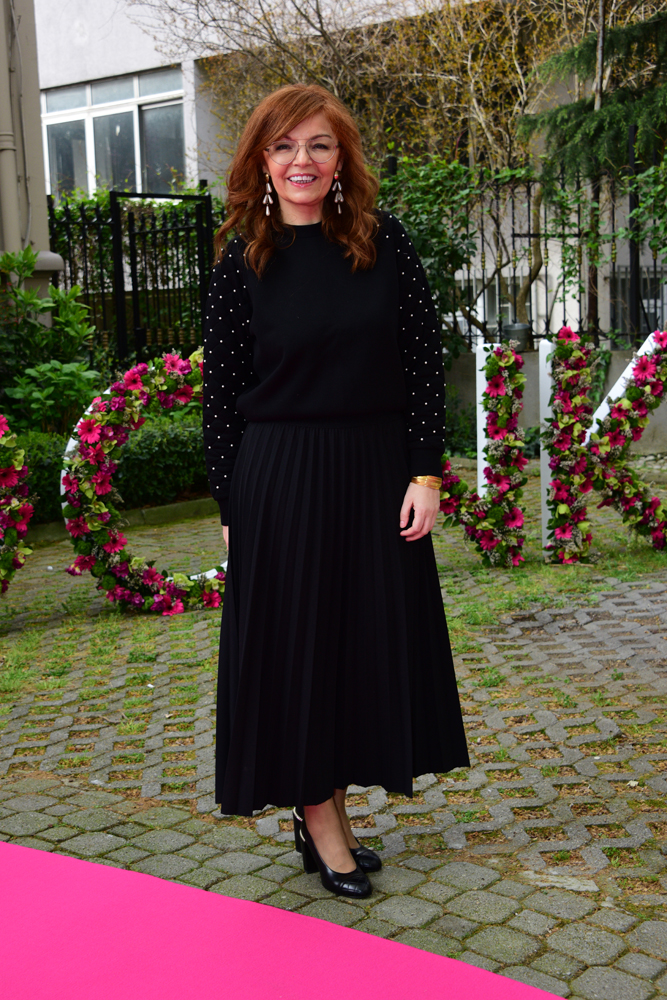 'VOONKA BEAUTY' AİLESİNE ÖZLEM SÜER ELİ DEĞDİ