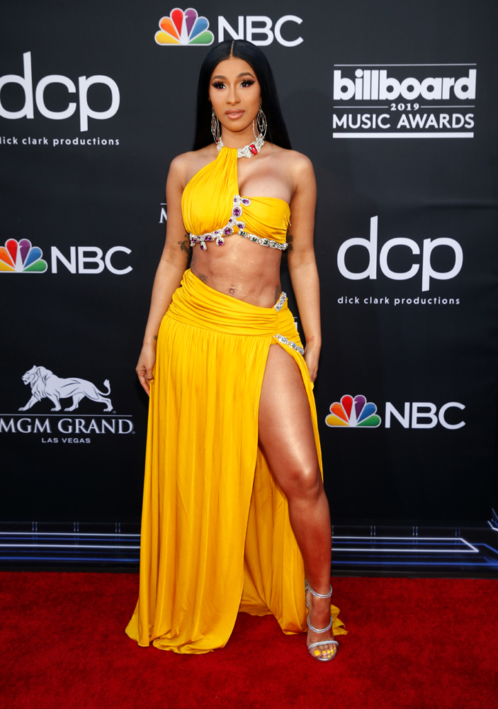 BILLBOARD ÖDÜL TÖRENİ KIRMIZI HALI