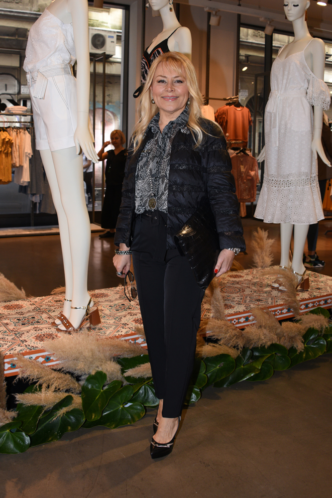 ARZU SABANCI YENİ KOLEKSİYONUNU TANITTI