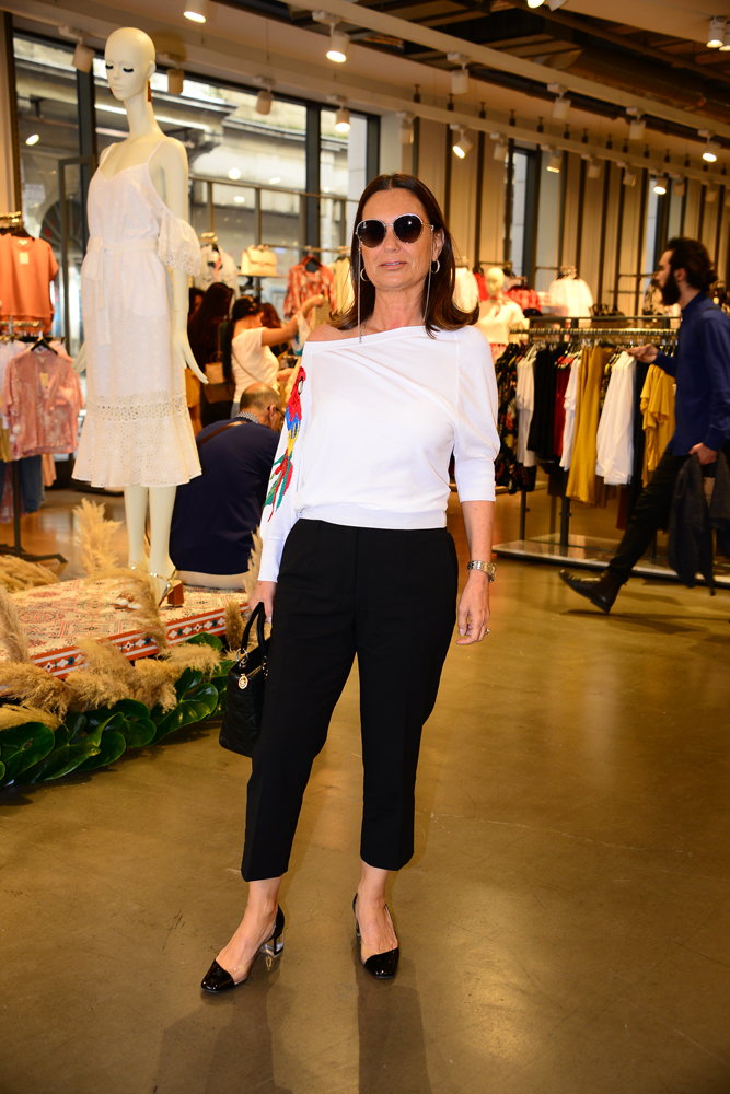 ARZU SABANCI YENİ KOLEKSİYONUNU TANITTI