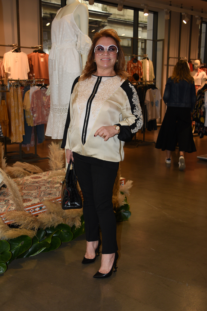 ARZU SABANCI YENİ KOLEKSİYONUNU TANITTI