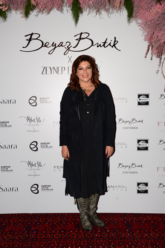 BEYAZ BUTİK'TEN MASALSI DEFİLE