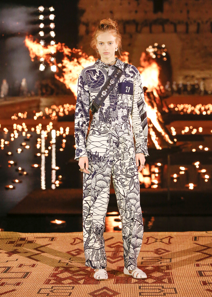 DIOR'UN AFRİKA MASALI