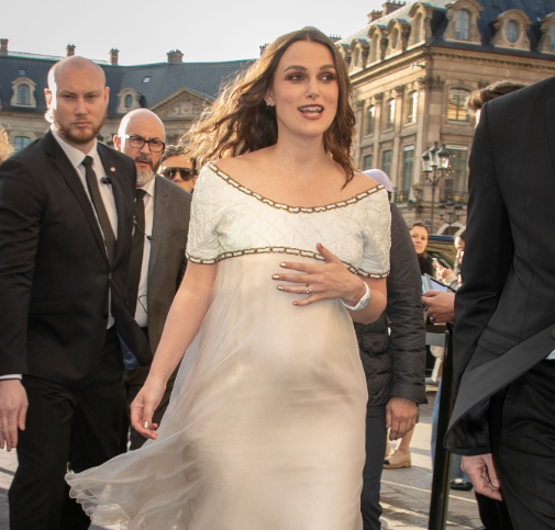 KEIRA KNIGHTLEY BEBEK BEKLİYOR