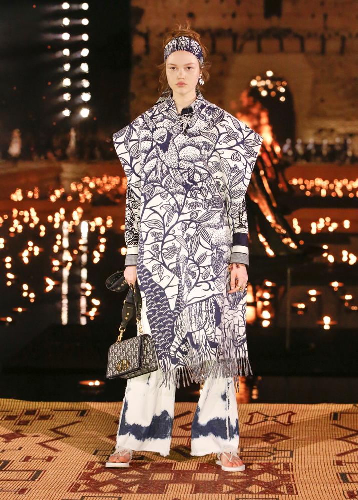 DIOR'UN AFRİKA MASALI