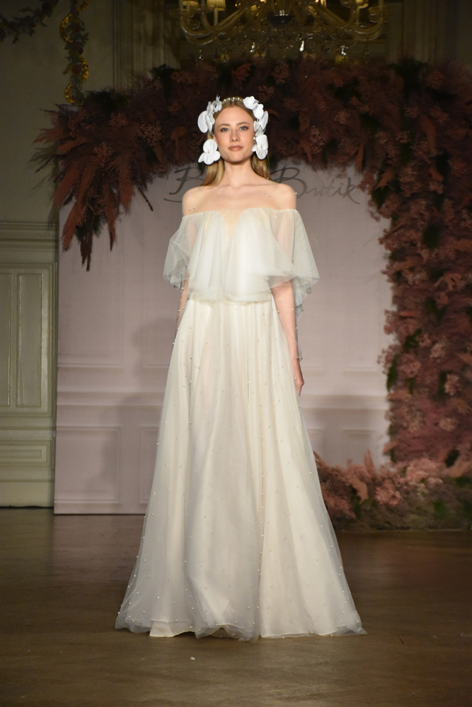 BEYAZ BUTİK'TEN MASALSI DEFİLE